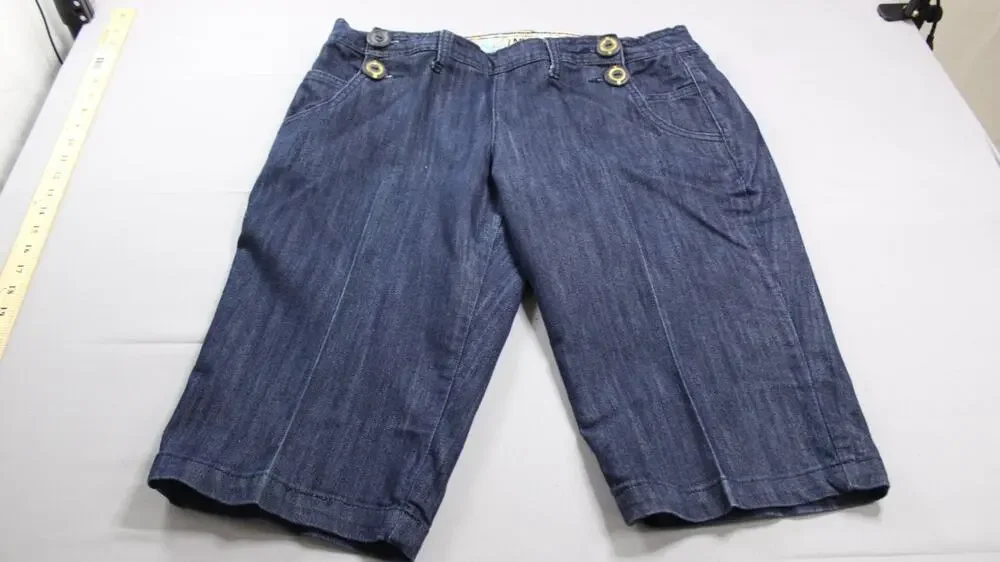 Zanadi Bermuda Shorts Womens Size 15 Blue Denim Stretch Sailor Button Accents